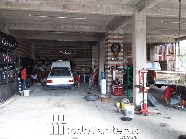 Llantas y servicio El Chino