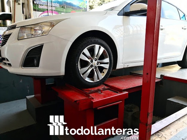 POLI LLANTAS