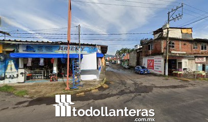 Llantera De Occidente Constitución